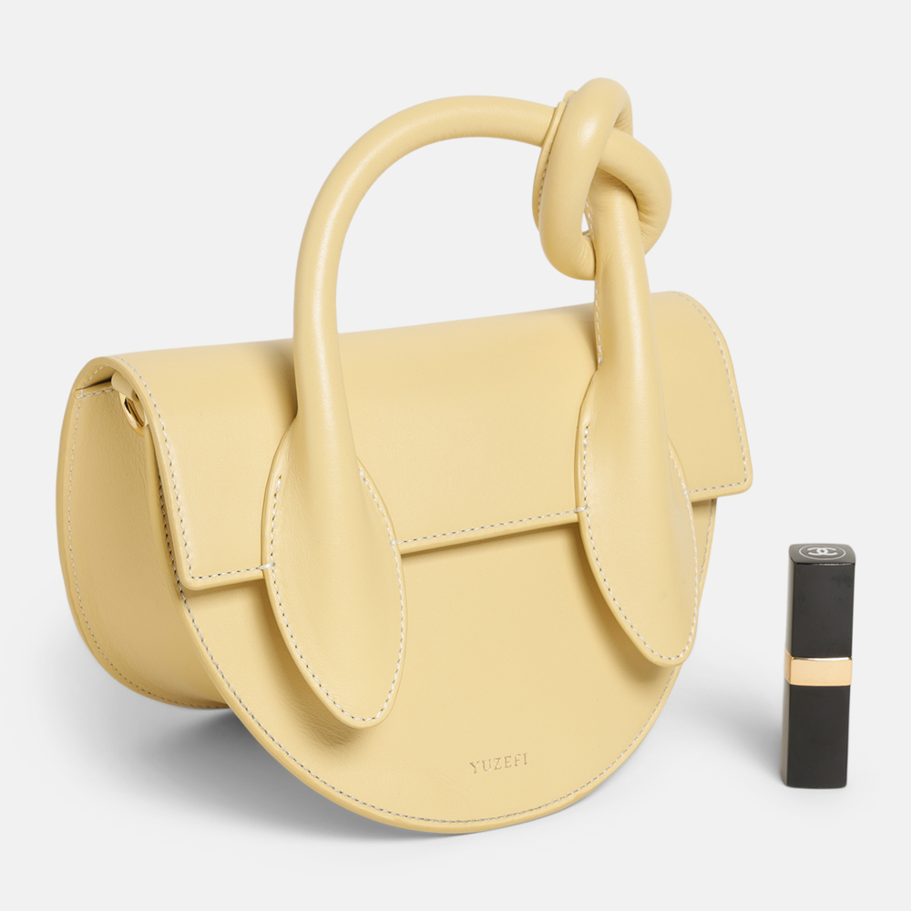 yuzefi bag w lipstick